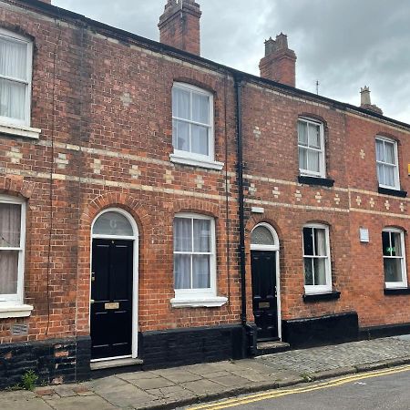 Chester Stays - Lovely 2 Bedroom House In The Heart Of Chester Exterior foto